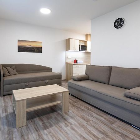 Apartmány Za Dvorem Velké Pavlovice Exterior foto